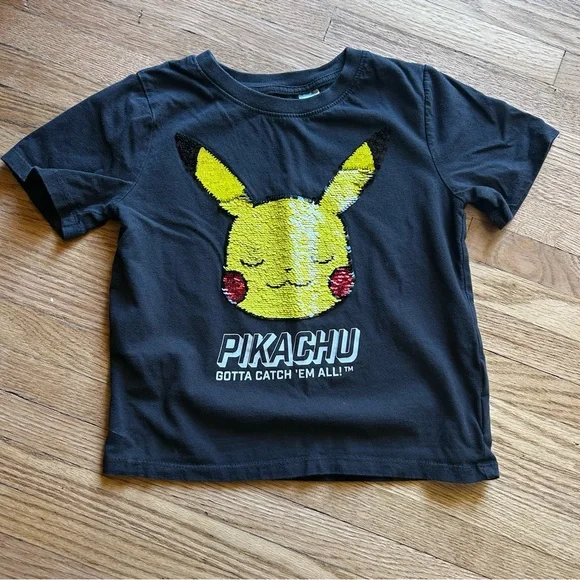 H&M Kids Pikachu Tee - Black with Yellow and Red SEQUINS 5-6T - Picture 2 of 4